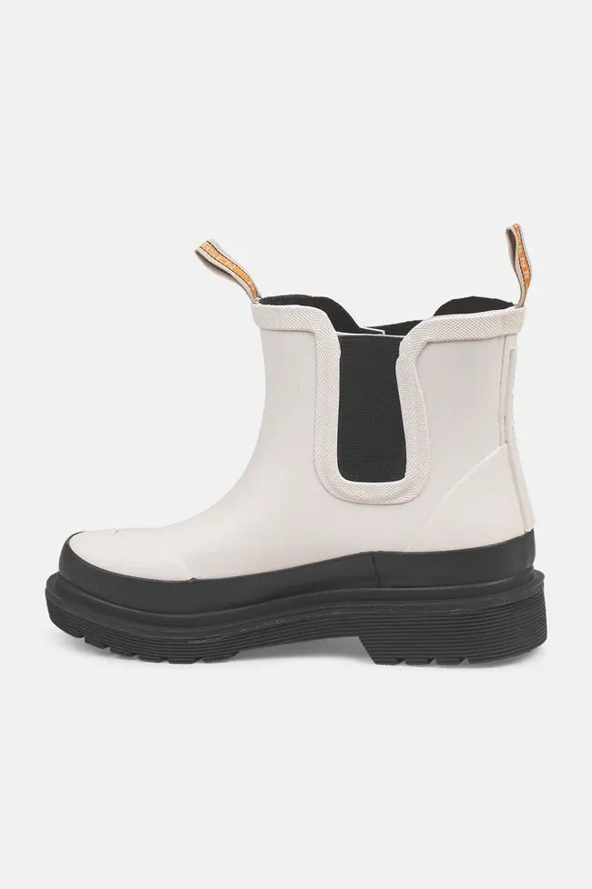 chelsea rainboot- milk creme