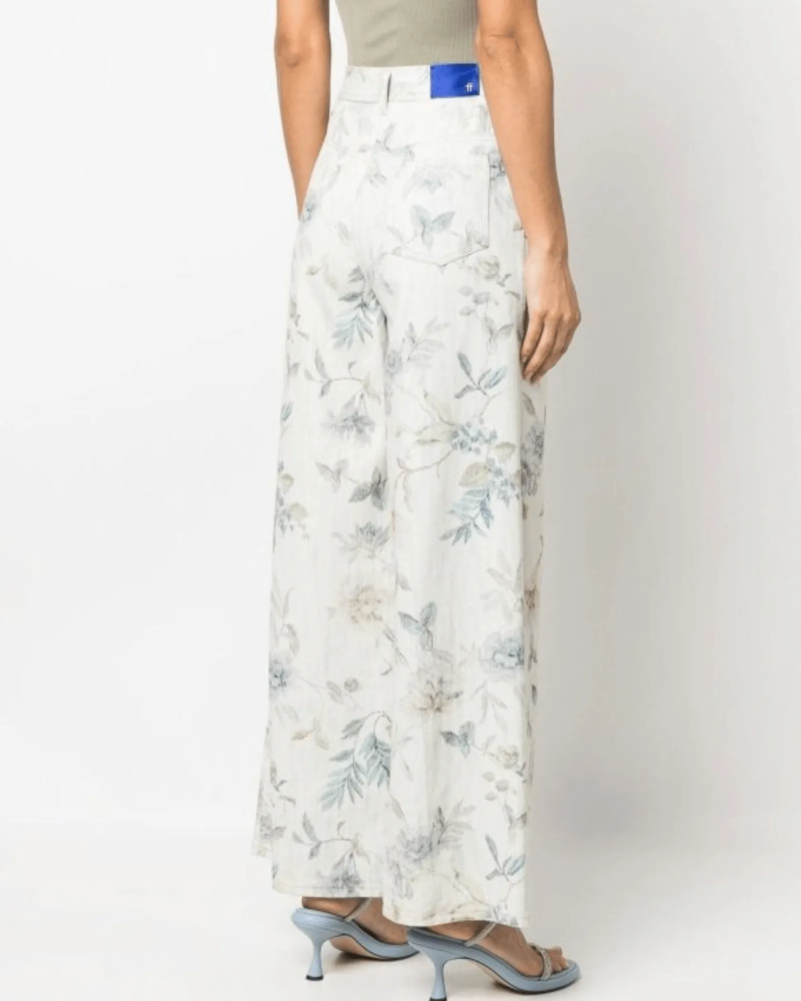 Light Blue Jeans With Floral Motif