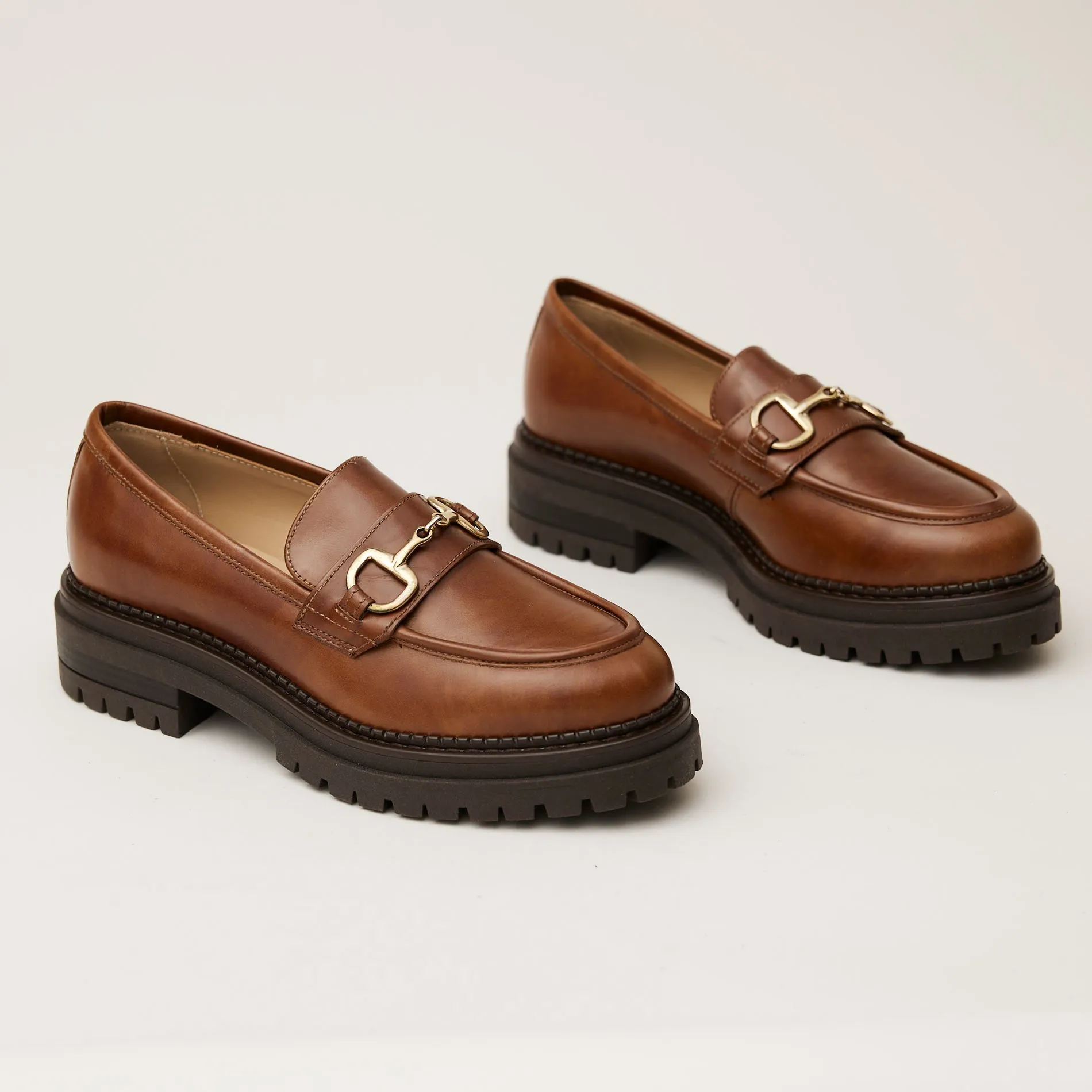 NeroGiardini Tan Leather Moccasins