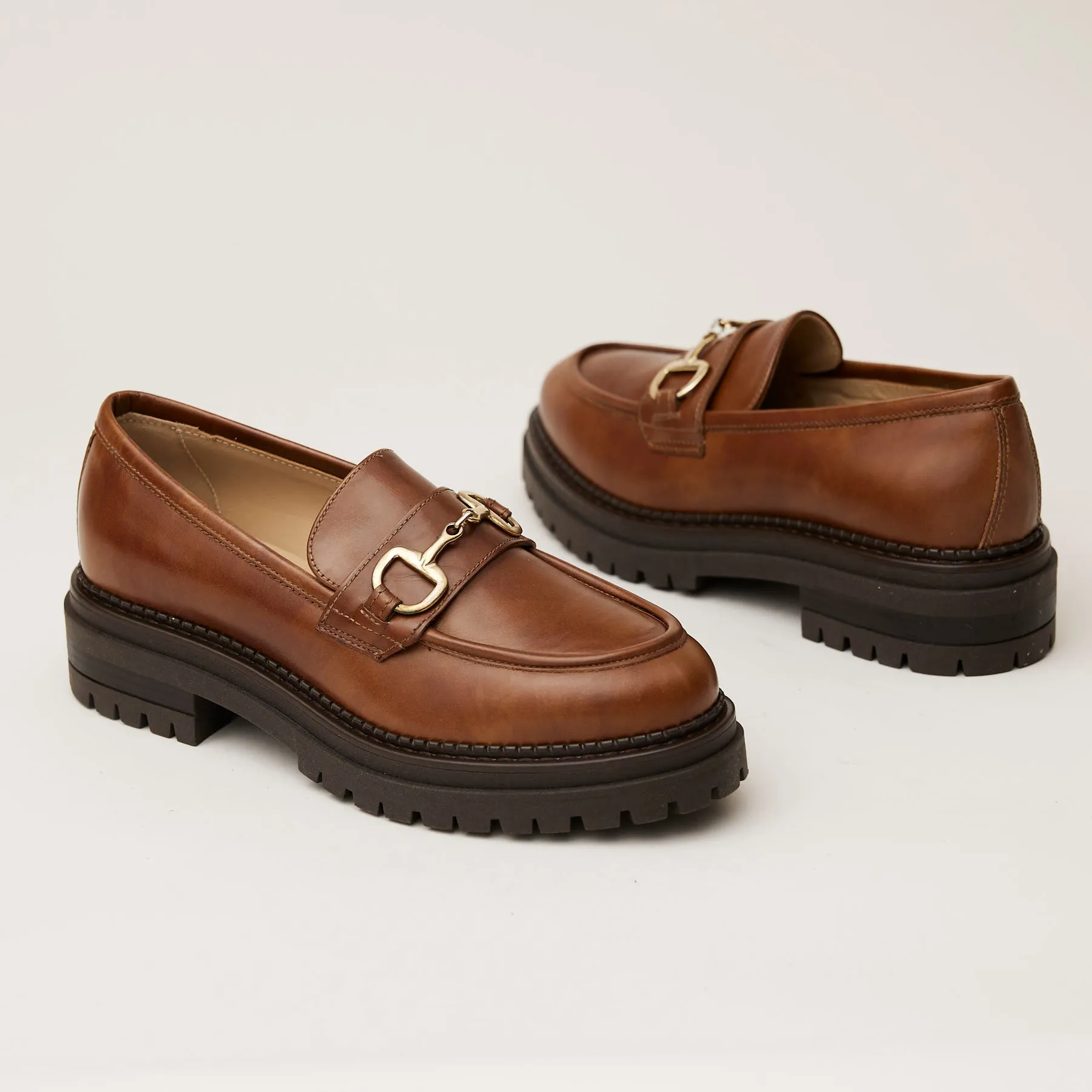 NeroGiardini Tan Leather Moccasins