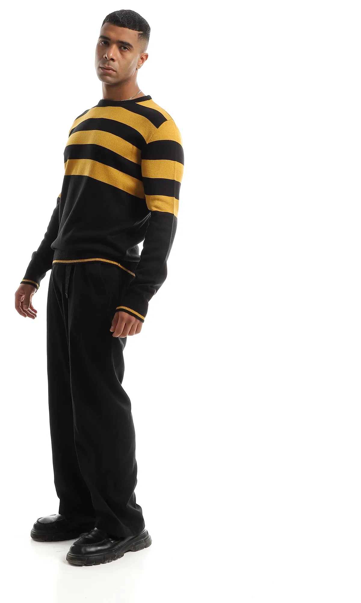 O151309 Wide Stripes Black & Orange Pullover With Long Sleeves