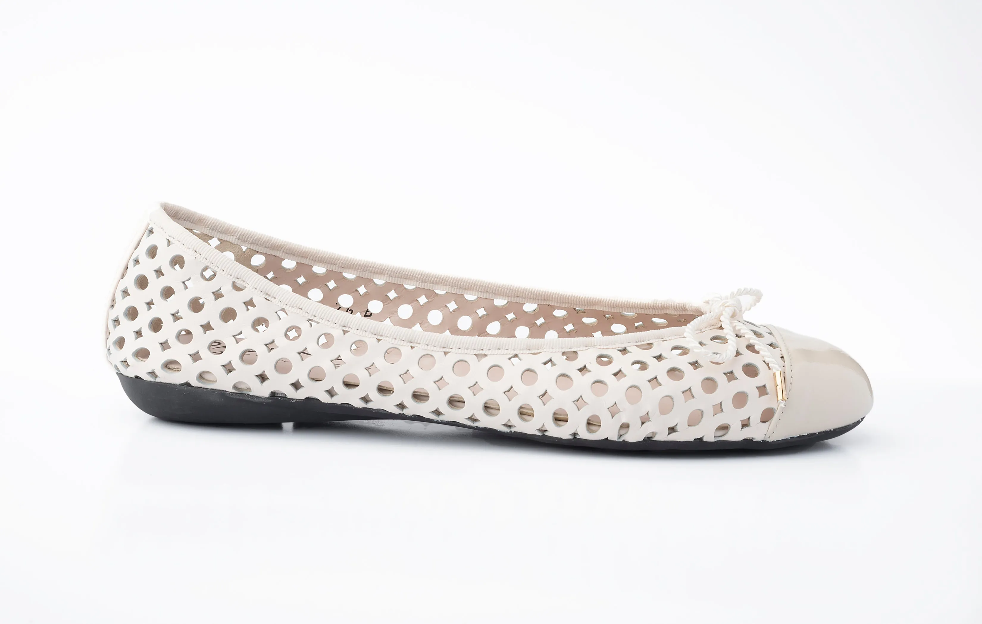 PAUL MAYER - BRANDY - SIZE 6 - PATENT MARFIL NAPPA MARFIL