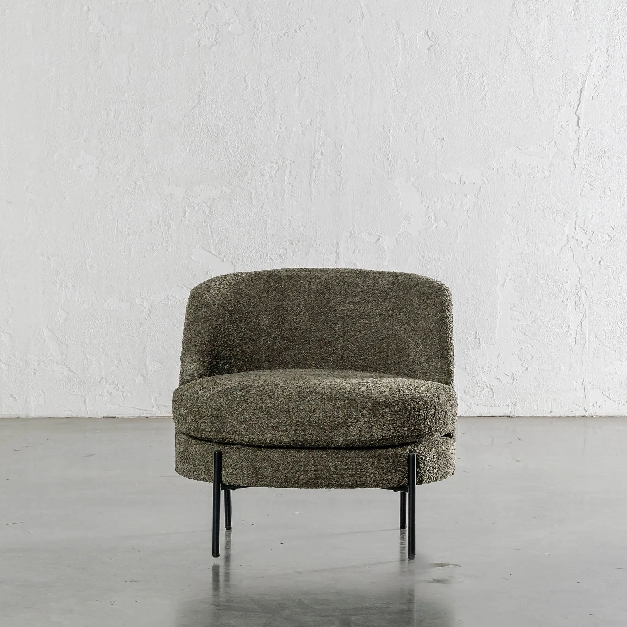 SEVILLA MODERNA TUB CHAIR  |  MANGROVE LEAF BOUCLE