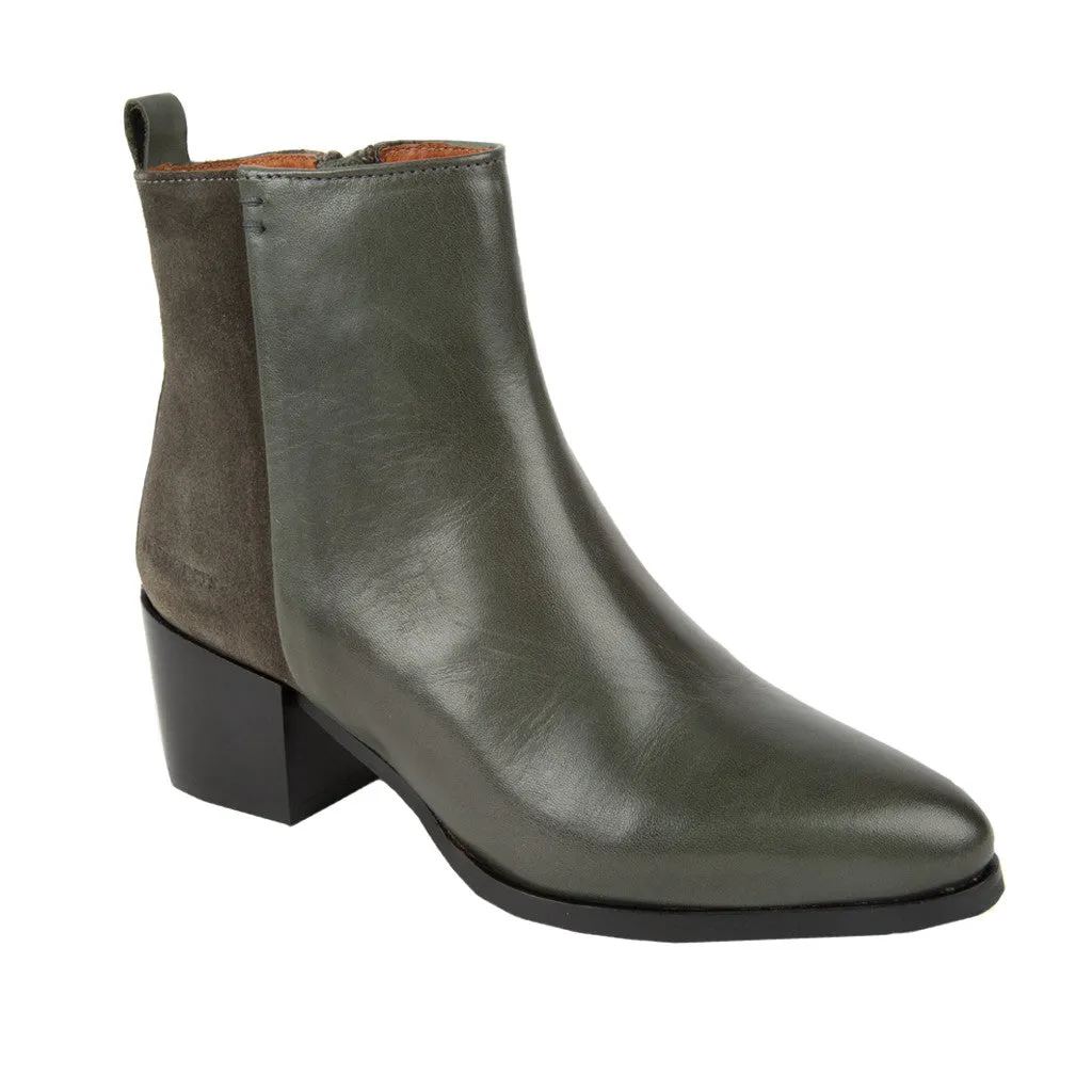 Ten Points Jolie Ankle Boot in Green Leather